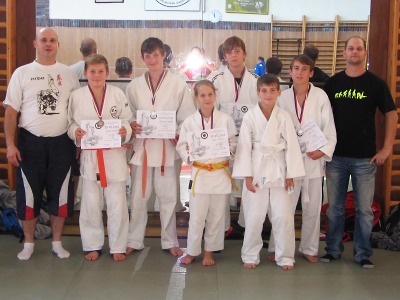 Z krajských přeborů v Hradci vezou mladí semilští judisté pět medailí