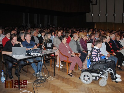 Divadelní poukazy můžete věnovat jako dárek pod stromeček
