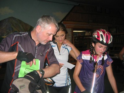 Jilemničtí turisté vyrazili opět Po stopách učitele Jana Buchara