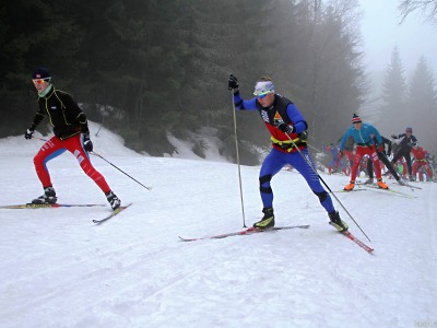 FOTO: Lyžaři se na Benecku loučili posledním závodem sezony