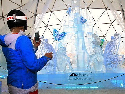 FOTO: Tvůrci soch špindlerovského ledária hledali inspiraci ve Vivaldim