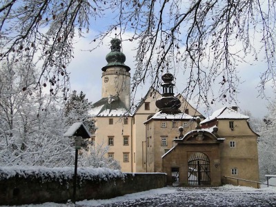 Hrady a zámky Libereckého kraje představuje výstava v Lomnici