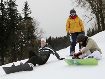 FOTO: Přes oblevu se v Krkonoších lyžovalo i na Štědrý den