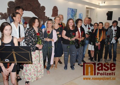 FOTO: Výstava Malíři Pojizeří je tentokrát poctou Václavu Žatečkovi