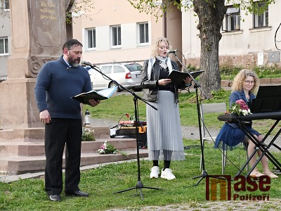 Obrazem: Mariánské vyznání slyšeli diváci na libštátském náměstí