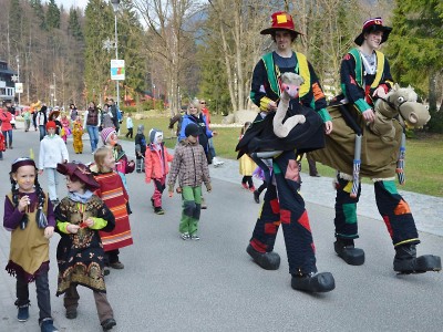 Obrazem: Špindlerův Mlýn v sobotu ovládly masky