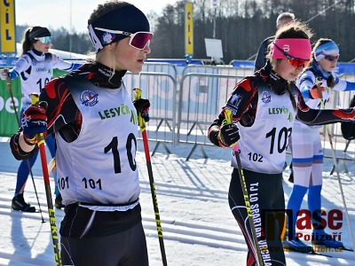 Obrazem: Žactvo se utkalo o české tituly v běhu na lyžích ve Vrchlabí