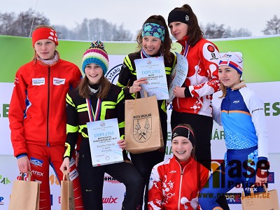 FOTO: Ve Vrchlabí se utkali mladí běžci na lyžích o tituly