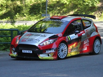 FOTO: Automobiloví vrchaři závodili z Vrchlabí na Benecko