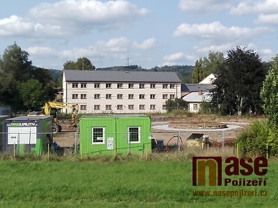 Mateřská škola Treperka v Semilech se po pauze začíná konečně stavět