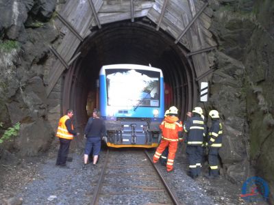 Vlak usmrtil muže v tunelu za Tanvaldem