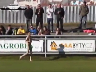 Silvestrovské ohlédnutí aneb Naháč na fotbale v Turnově