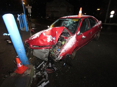 Řidič se zákazem řízení havaroval v Železném Brodě