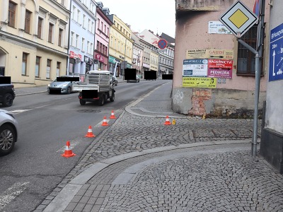 Policie hledá řidiče, který odjel z místa dopravní nehody v Turnově