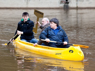 Na Malé Skále slavnostně odemkli řeku Jizeru