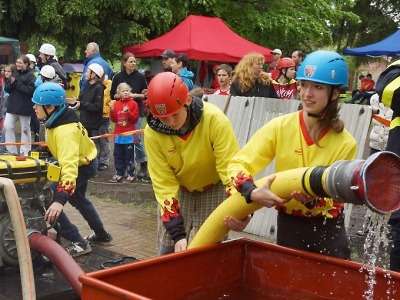FOTO: V Bozkově se dařilo domácím mladým hasičům a Jablonečku