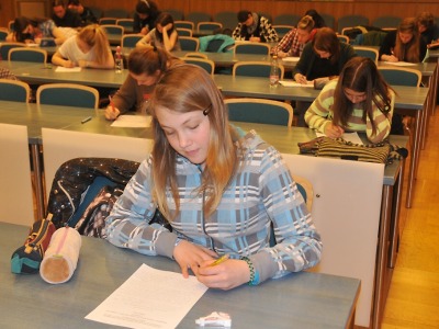 Vítězkou krajské olympiády v češtině je Markéta Urbanová ze Studence