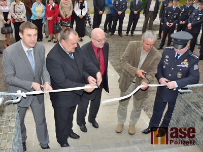 FOTO: V Jilemnici otevřeli polyfunkční dům v budově bývalé polikliniky