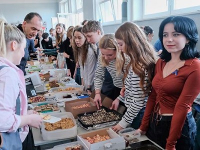 Na turnovském gymnáziu se opět ochutnávalo pro dobrou věc