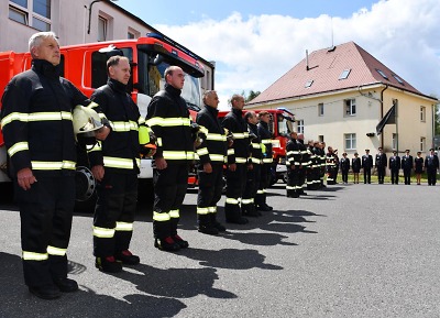 Pietou uctili zesnulého kolegu i hasiči z Libereckého kraje