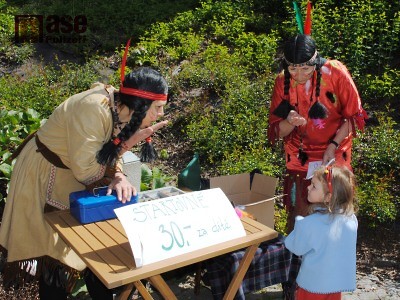 FOTO: Pohádkový lesem letos v Semilech provázeli indiáni