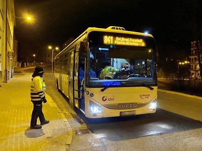 Policisté kontrolovali alkohol u řidičů autobusů a tramvají