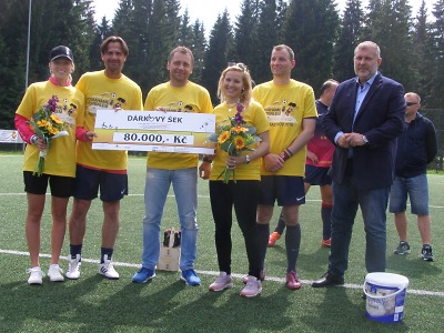 Pátý ročník Pomáháme fotbalem přinesl pro handicapované děti 80 tisíc