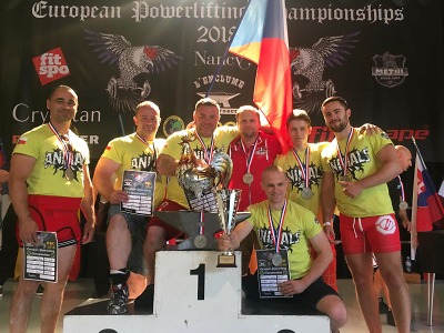 Trojbojaři Powerlifting Animals Semily přivezli z Francie sedm medailí