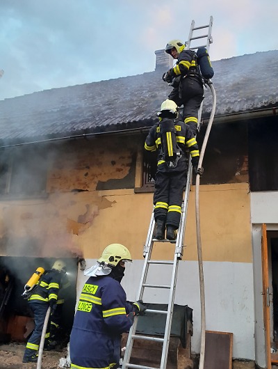Hořel dům v obci Blatec u Rovenska