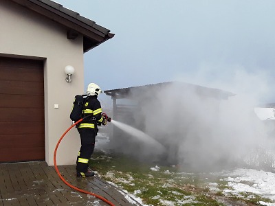 V Mírové hořela kůlna u rodinného domu