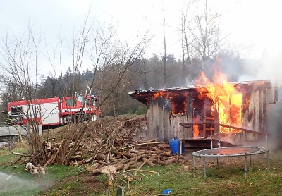 V Semilech hořela venkovní sauna