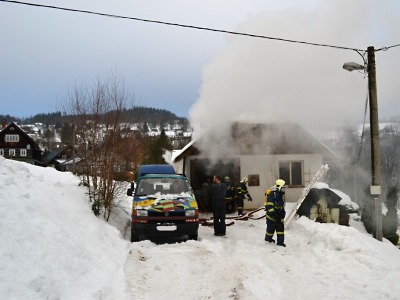 Ve Vysokém hořela truhlářská dílna, škoda je 300 tisíc