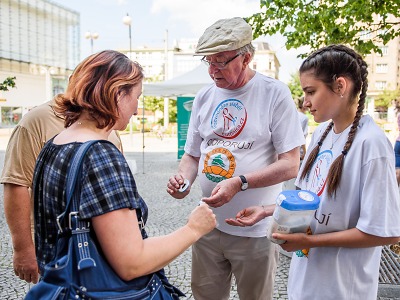 Nadace Euronisa zahájila veřejnou sbírku Pozvedněte slabé!