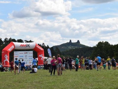 Orientační běžci zápolili na Hrubé Skále