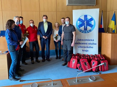 Hlavní význam AED je v lidech, kteří ho používají