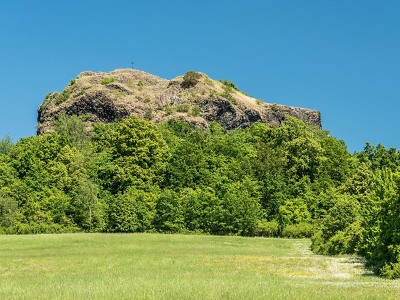 Vyrazte za Spící pannou na Provodínské kameny
