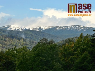 Na vrcholcích Krkonoš se objevil první sníh letošní sezony