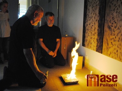 FOTO: Výstavu Quodlibet o Husovi doplnilo Setkání u ohně