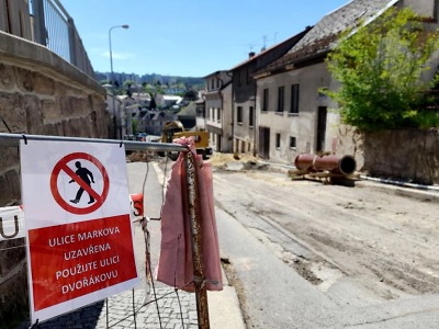 Rozsáhlá rekonstrukce turnovské Markovy ulice pokračuje