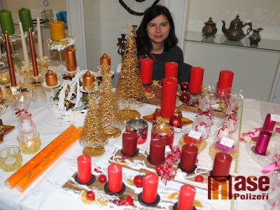 FOTO: Vánoční jarmark tradičně zaplnil semilské muzeum