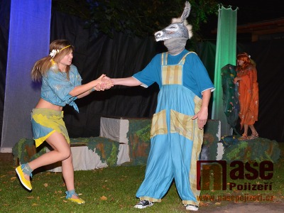 Obrazem: V Libštátě hráli Sen noci svatojánské