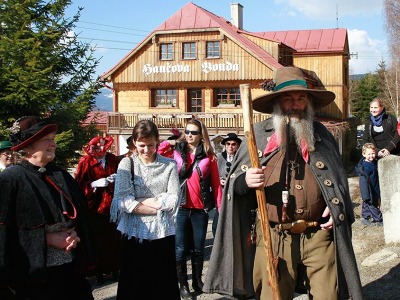 Obrazem: Setkání horalů a lyžníků na Benecku