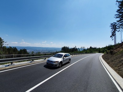 Náročná rekonstrukce skončila. Na Ještěd jedou řidiči po novém