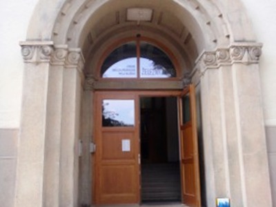 Radní jmenovali nového ředitele sklářské školy v Železném Brodě