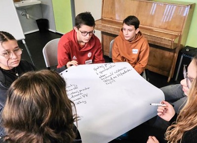 Školní fórum se odehrálo na Gymnáziu Turnov