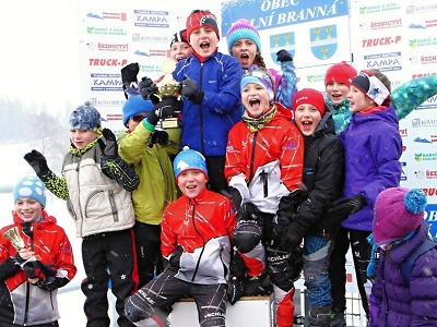 FOTO: Školní závod v běhu na lyžích vyhrála ZŠ Náměstí Míru Vrchlabí