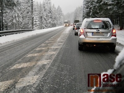 Proč je údržba krajských silnic nejhorší za poslední roky?