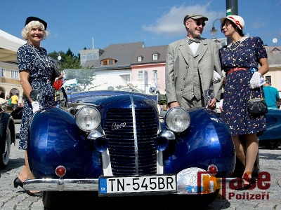 Setkání příznivců vozů Aero objektivem Oldy Johana