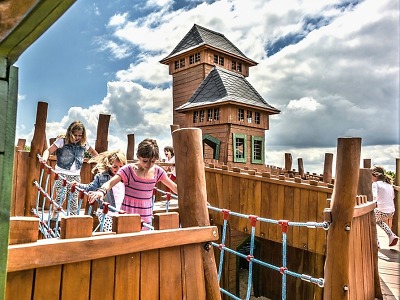 Šťastná země otevře své brány poprvé 1. května na májovou veselici