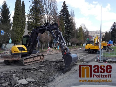 VIDEO: Jak probíhá rekonstrukce náměstí Pavla Tigrida